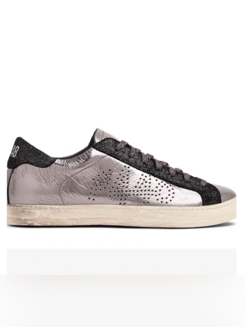 🔵P448 “LIKE NEW” Silver Glitter Sneakers with Black Laces